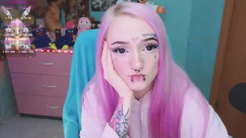 Manuela online show from 09-24-25, 09:18