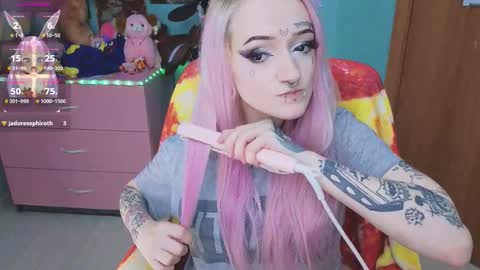 Manuela online show from 10-15-25, 07:58