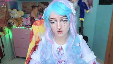 Manuela online show from 11-22-25, 04:44