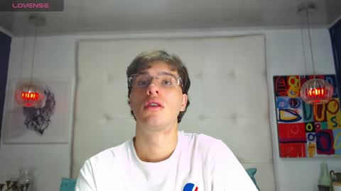 Manuel online show from 03-27-26, 04:40