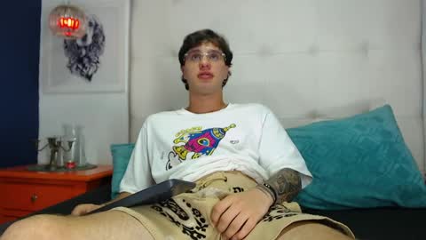 Manuel online show from 03-29-26, 04:45