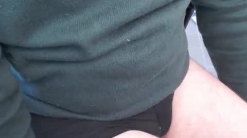 manuherb84 online show from 10-21-25, 02:29