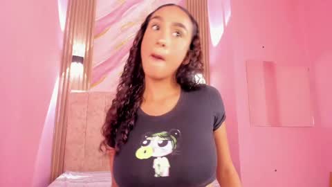 Manu Isaza online show from 05-31-26, 02:57