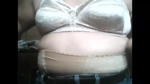 manwithboobs online show from 01-04-25, 06:19