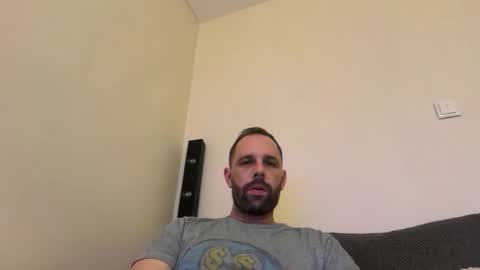 manynaaamess online show from 10-27-25, 06:45