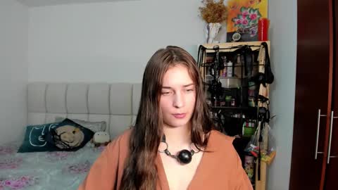 Snapshot of mar_sweeet chatting on 03-17-26, 01:10 Hanny 3 online show from 03-17-26, 01:10