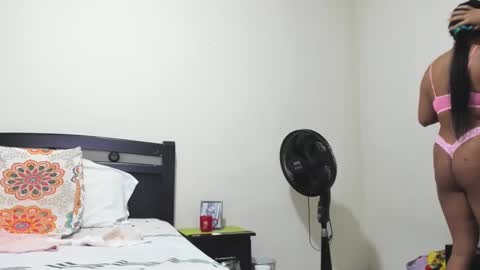 Mara online show from 03-10-25, 11:53