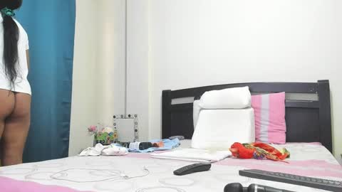 Mara online show from 10-06-25, 02:58