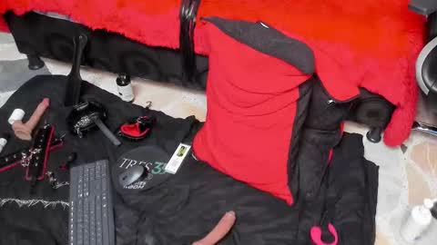 Mara  online show from 11-15-25, 02:53