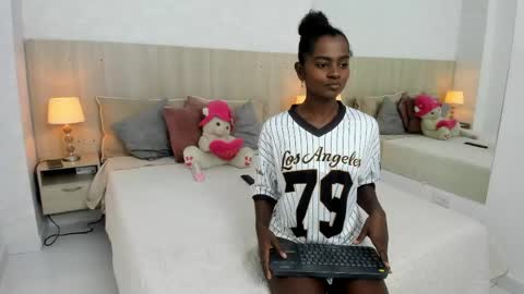 Mara Sinclair online show from 06-02-26, 07:16