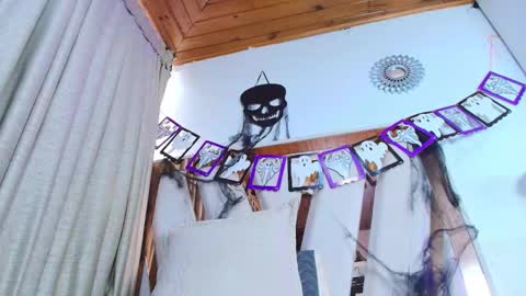 maraa_x online show from 10-09-25, 08:07