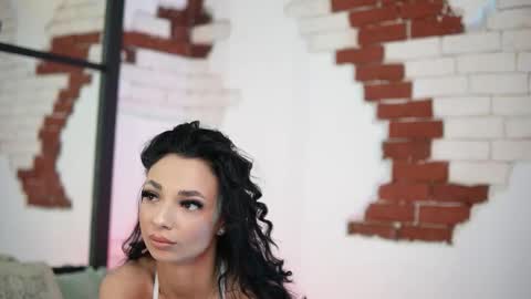 Snapshot of maraciel chatting on 02-22-26, 09:35 Mara online show from 02-22-26, 09:35