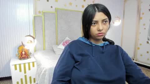 Maraluna online show from 11-30-25, 11:03