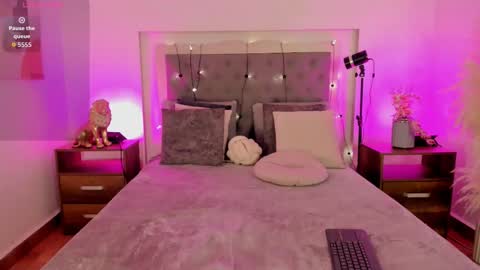 Mara online show from 03-25-26, 04:07