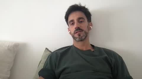 Snapshot of marc000082 chatting on 10-06-25, 11:51 marc000082 online show from 10-06-25, 11:51