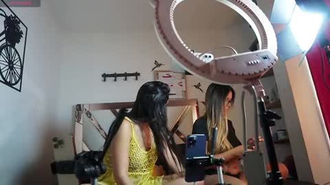 MARCE AND ..... online show from 11-10-25, 01:54