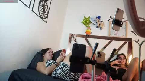 MARCE AND ..... online show from 11-19-25, 11:27