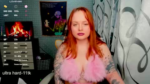 Snapshot of marcelinepeach chatting on 02-21-26, 10:44 Sara online show from 02-21-26, 10:44