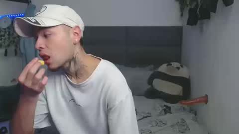 marcelo_m1lk online show from 10-16-25, 05:52