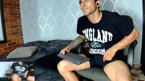 Marck  Independent model  online show from 01-21-25, 01:18