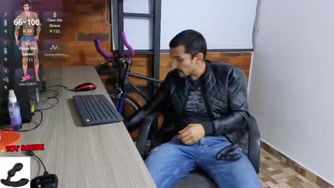 Marck  Independent model  online show from 10-19-25, 03:51