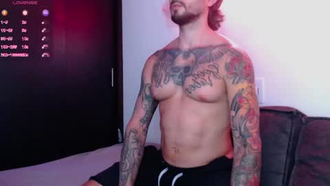 marco_allison43 online show from 05-04-26, 08:27