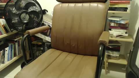 Snapshot of marcoteles2 chatting on 01-12-26, 05:12 marcoteles online show from 01-12-26, 05:12