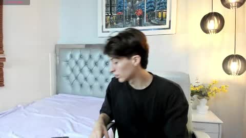 Snapshot of marcoviolet chatting on 05-28-26, 11:51 marcoviolet online show from 05-28-26, 11:51