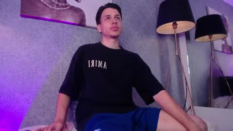 Snapshot of marcus_hanks chatting on 01-28-25, 03:57 Marcus Hanks online show from 01-28-25, 03:57