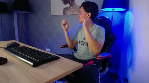 Snapshot of marcus_hanks chatting on 02-23-25, 05:01 Marcus Hanks online show from 02-23-25, 05:01