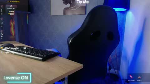 Snapshot of marcus_hanks chatting on 02-23-25, 08:06 Marcus Hanks online show from 02-23-25, 08:06