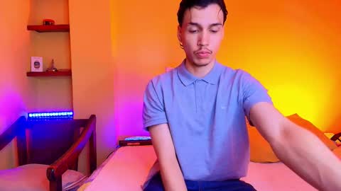 Snapshot of marcus_hanks chatting on 09-20-25, 04:35 Marcus Hanks online show from 09-20-25, 04:35