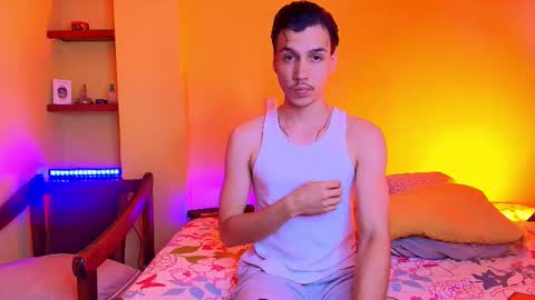 Snapshot of marcus_hanks chatting on 09-25-25, 04:27 Marcus Hanks online show from 09-25-25, 04:27