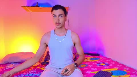 Snapshot of marcus_hanks chatting on 10-28-25, 07:12 Marcus Hanks online show from 10-28-25, 07:12