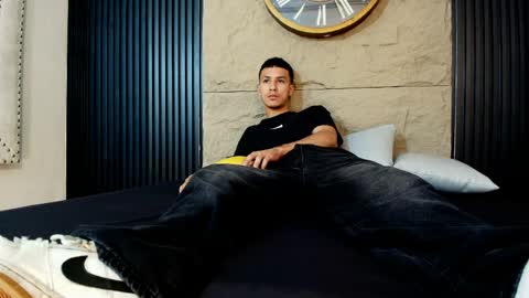marcus_jeron online show from 05-03-26, 01:22