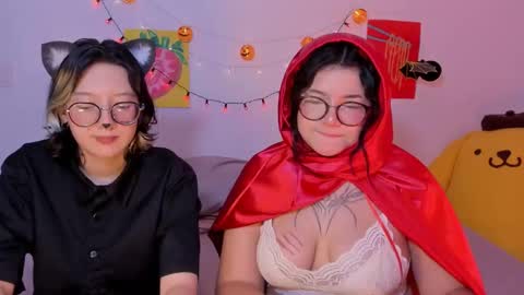 Snapshot of marcy_grey chatting on 10-30-25, 01:07 danna online show from 10-30-25, 01:07