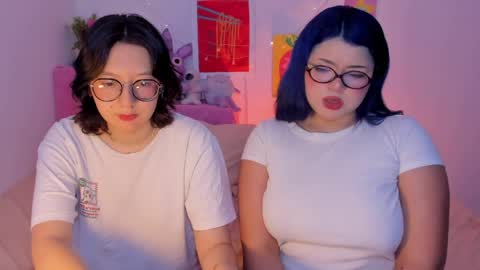 Snapshot of marcy_grey chatting on 05-25-26, 05:02 danna online show from 05-25-26, 05:02