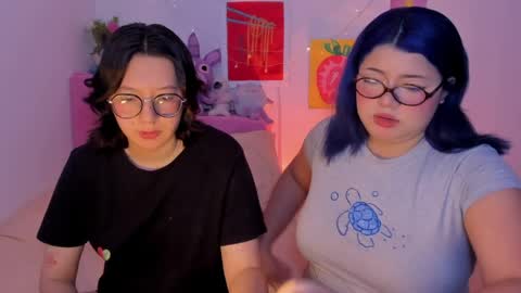 Snapshot of marcy_grey chatting on 05-26-26, 01:23 danna online show from 05-26-26, 01:23