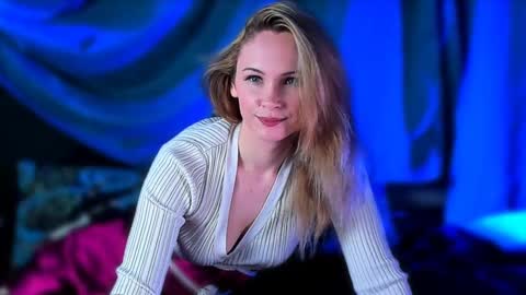 Snapshot of margaux_corsets6641000 chatting on 12-26-24, 09:22 margaux_corsets6641000 online show from 12-26-24, 09:22