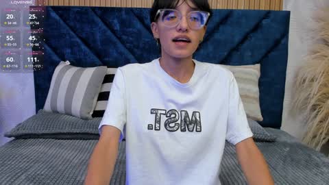 Aitana online show from 02-04-25, 01:45