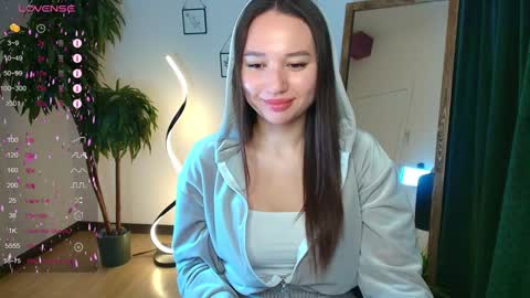 Snapshot of margeritirell chatting on 01-16-25, 05:11 Margo online show from 01-16-25, 05:11