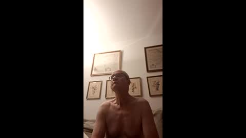 Snapshot of marginalie chatting on 03-30-26, 04:02 marginalie online show from 03-30-26, 04:02
