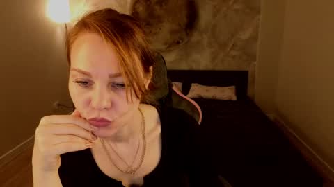 Snapshot of margo_kellly chatting on 05-07-26, 01:00 Margo Kellly online show from 05-07-26, 01:00