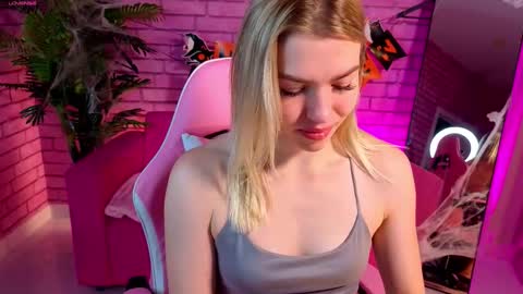 margo_robbbie online show from 10-25-25, 01:13