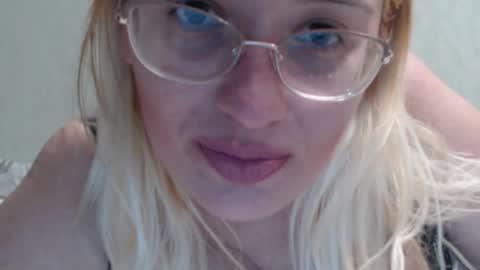 margo_shine online show from 11-22-25, 02:49
