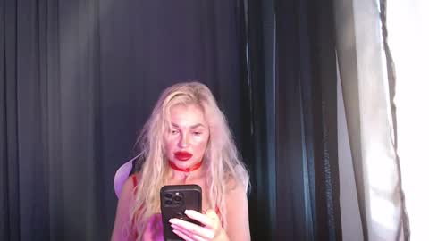 Snapshot of margoo_77 chatting on 10-30-25, 05:20 Margoo online show from 10-30-25, 05:20