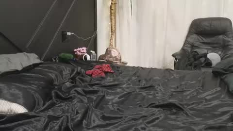 margot_robbie7 online show from 02-17-25, 04:20