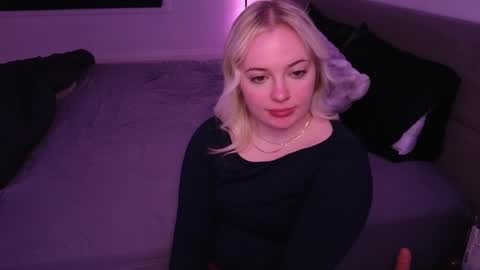 margot_robbie7 online show from 02-11-26, 12:48