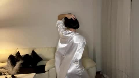 Margot online show from 09-21-25, 08:54