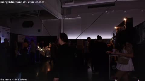 Snapshot of margotdiamond chatting on 02-02-25, 04:15 online show from 02-02-25, 04:15